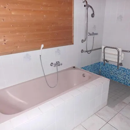 Souterrain Monteur Arbeiter 2-zimmer Appartement Cassel