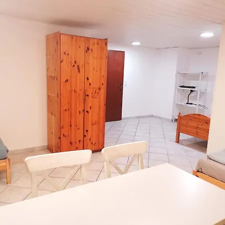 Appartement Souterrain Monteur Arbeiter 2-zimmer *