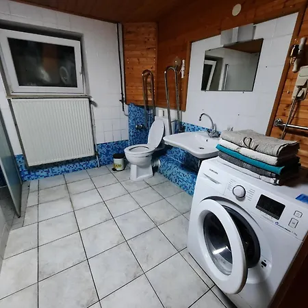 Souterrain Monteur Arbeiter 2-zimmer *