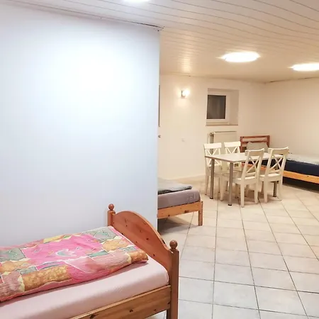 Διαμέρισμα Souterrain Monteur Arbeiter 2-zimmer *