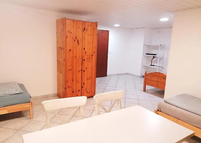 Appartamento Souterrain Monteur Arbeiter 2-zimmer *